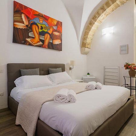 בארי Red Rooms By Wonderful Italy מראה חיצוני תמונה